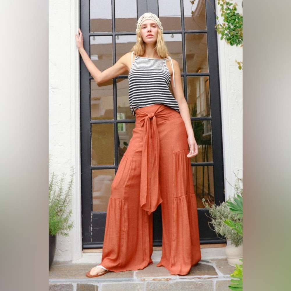 #87 So Chic Flame Pants